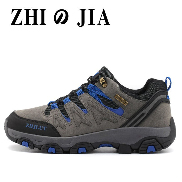Couple sports shoes outdoor training shoes