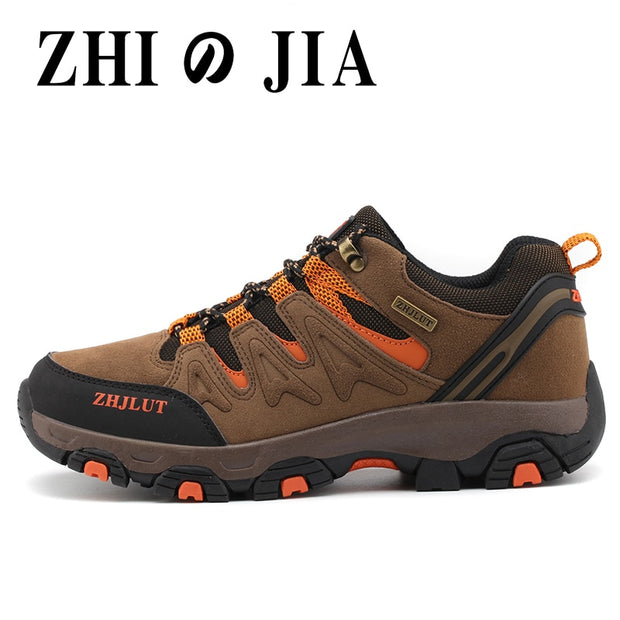 Couple sports shoes outdoor training shoes