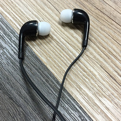 S4Wired Earphone Stereo Music Headset In-Ear Headphone With Microphone